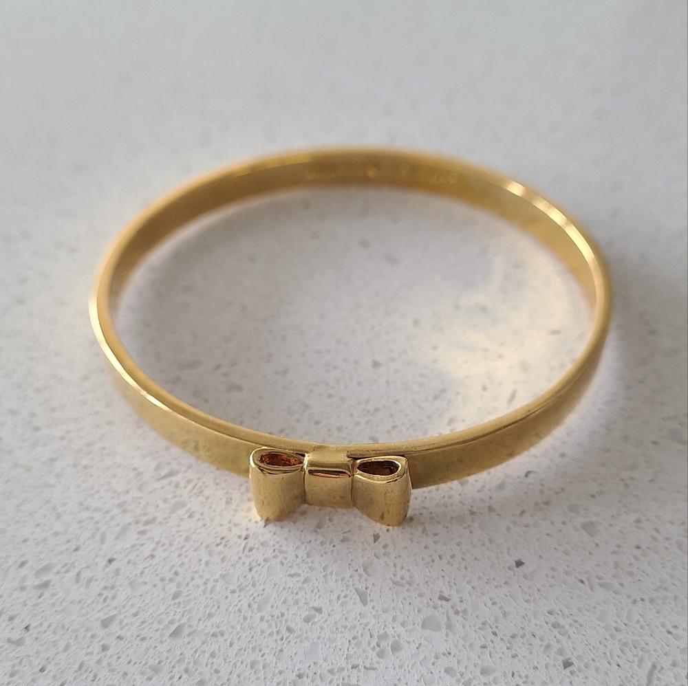 ❤️‍🔥Any 2 for $25❤️‍🔥 Kate Spade Gold Bow Bangle